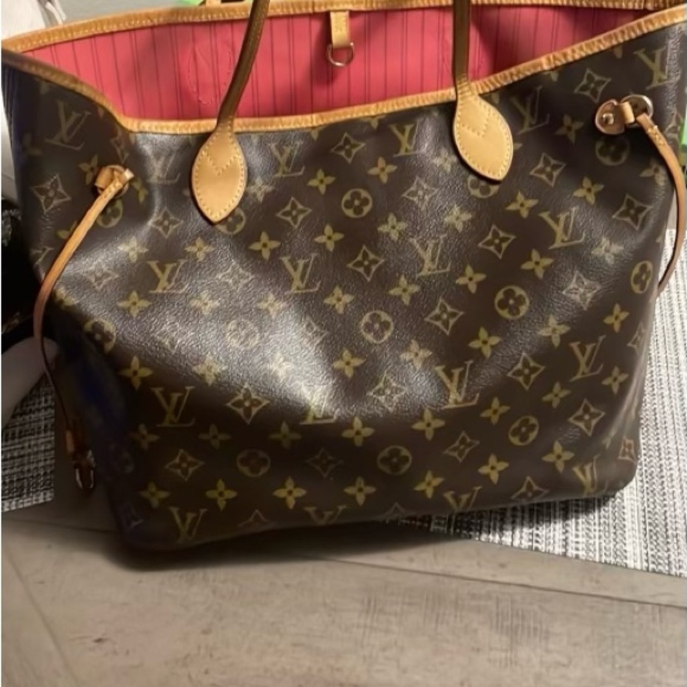 Used Louis Vuitton tote bag